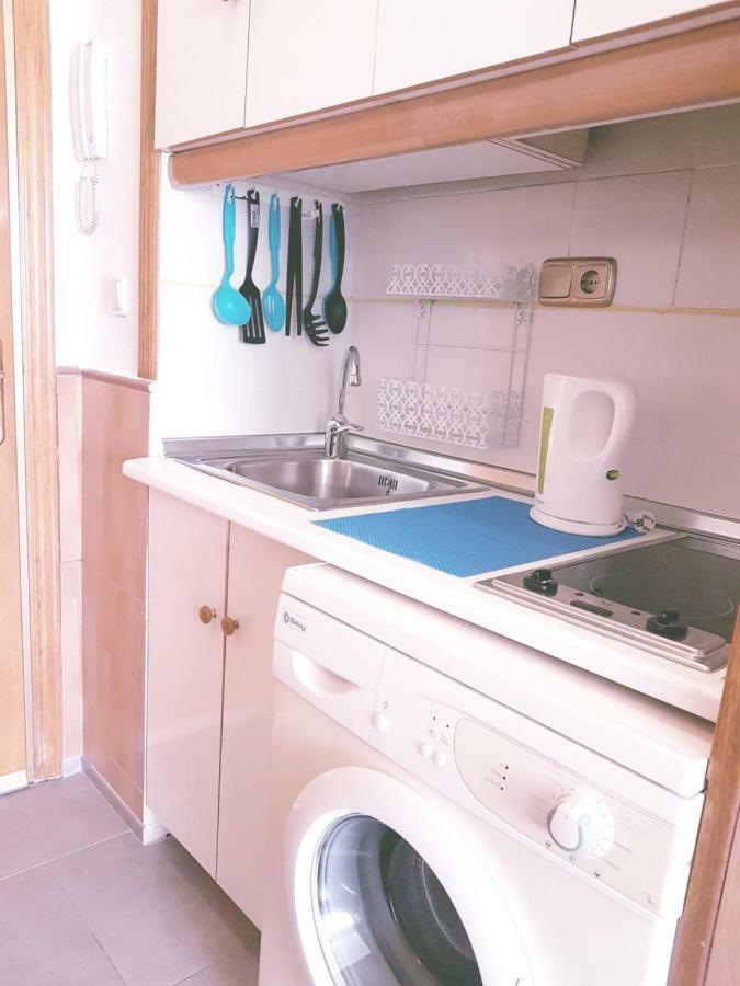 Cosy Studio Apartment In Torrevieja Eksteriør billede