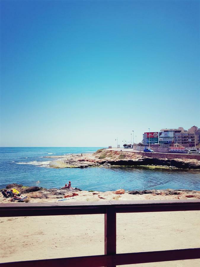 Cosy Studio Apartment In Torrevieja Eksteriør billede
